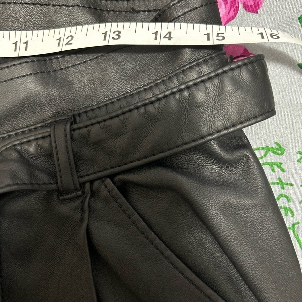 Free  people Nightfall Vegan leather paperbag waist crop trousers US 10 new - Picture 4 of 4